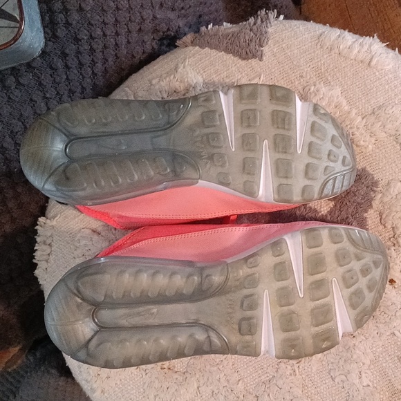 Nike women's Air Max 2090 running women's casual shoes worn 1x new🧡 - Picture 9 of 10